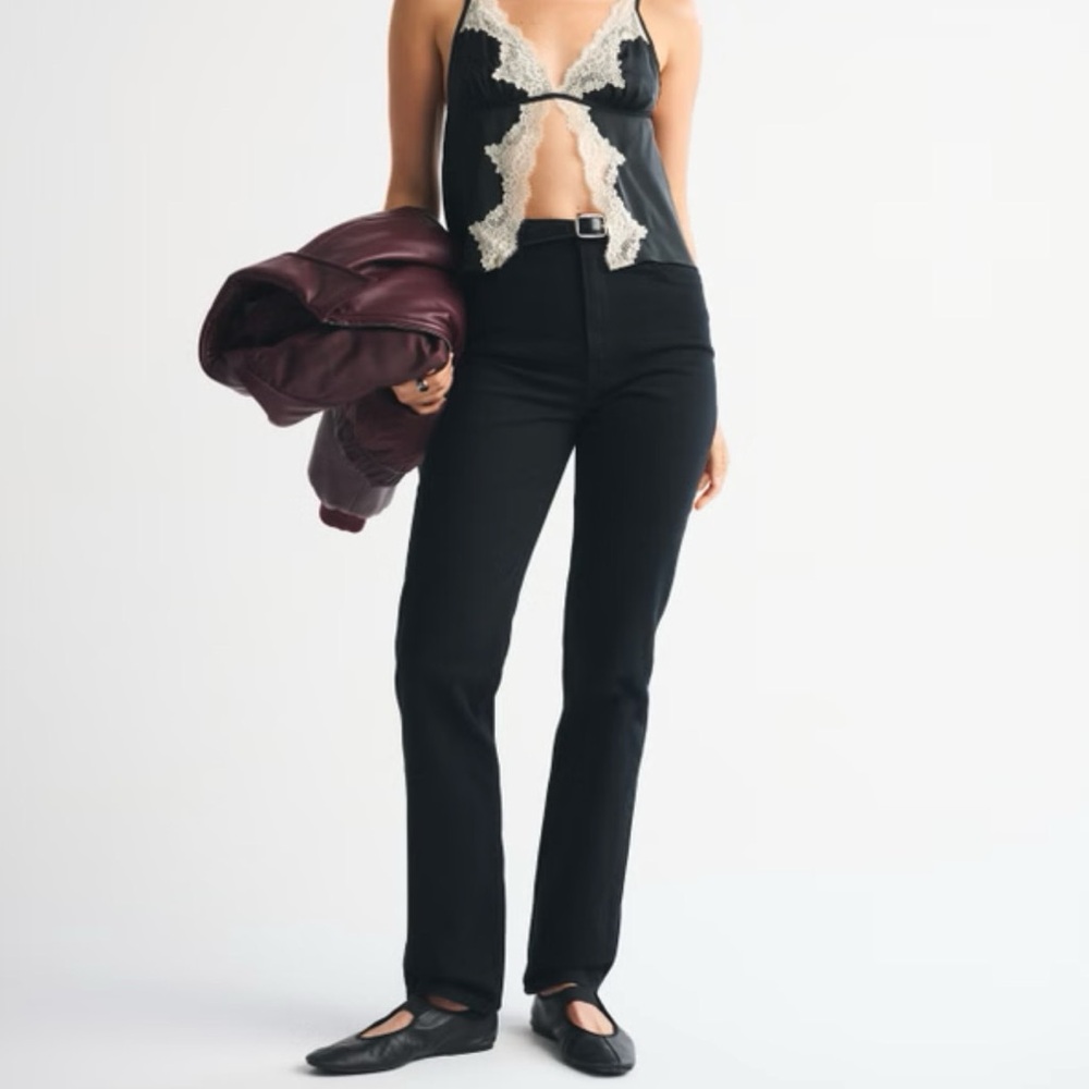 Ultra High Rise 90s Straight Jean